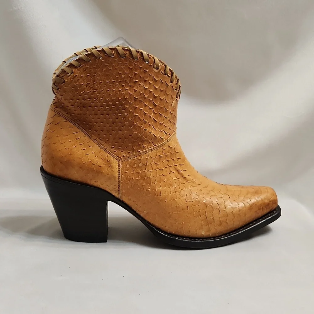 Alice + Olivia Kaira Leather Embossed Cut Python Ankle boots (w size 37.5)